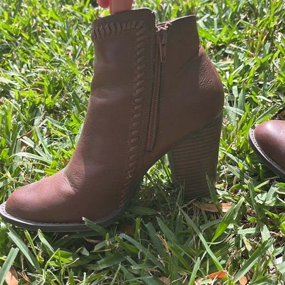 Just Fab Booties - Picture 5 of 8